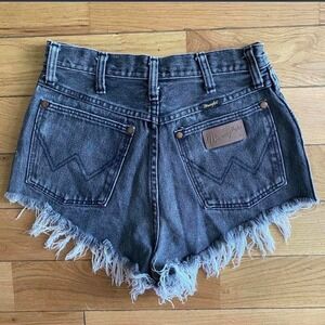 Wrangler Black High Waisted Denim Cutoff Shorts Size 25